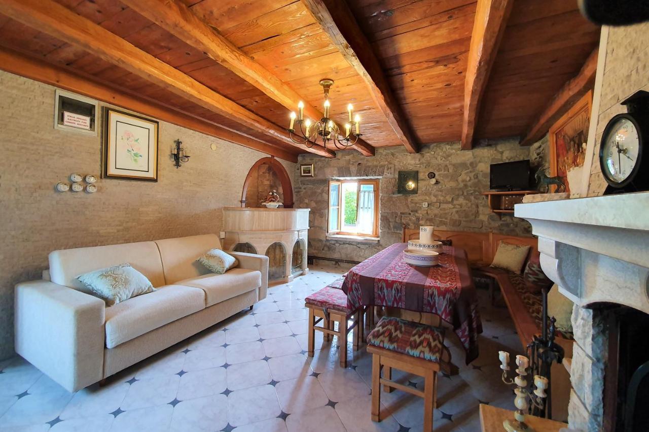 Casa Prodan Apartman Buzet Kültér fotó